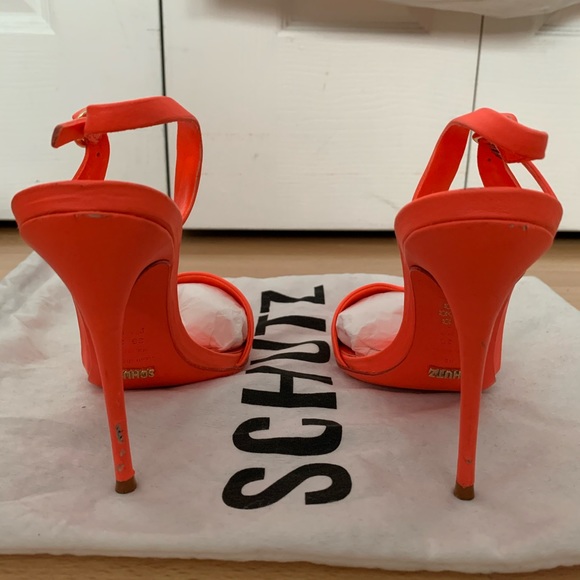 Schutz High Heel - Picture 4 of 6